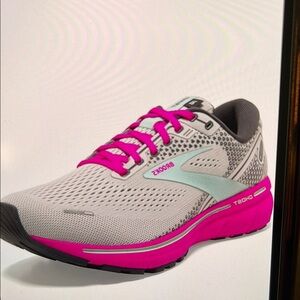 Brooks Gray and Pink Running Shoes